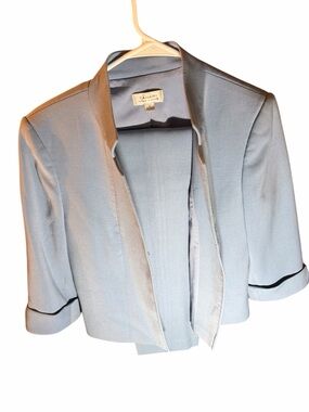 Tahari Arthur S. Levine Light Blue Pant Suit Size 8 - Like New